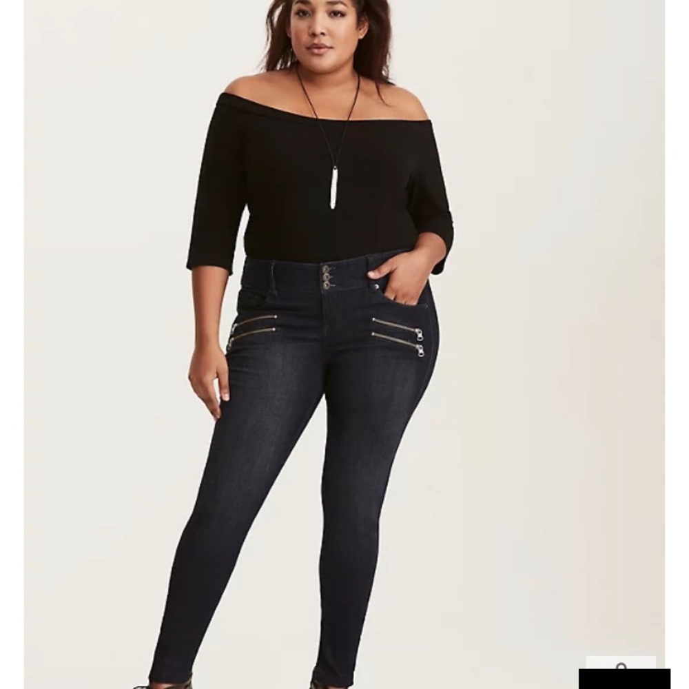 Torrid MULTI-ZIP JEGGING - PREMIUM STRETCH MEDIUM WASH size 16